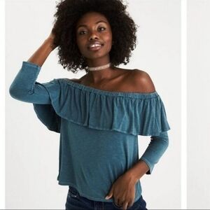 American Eagle Off the Shoulder 3/4 Sleeve Top Size Medium